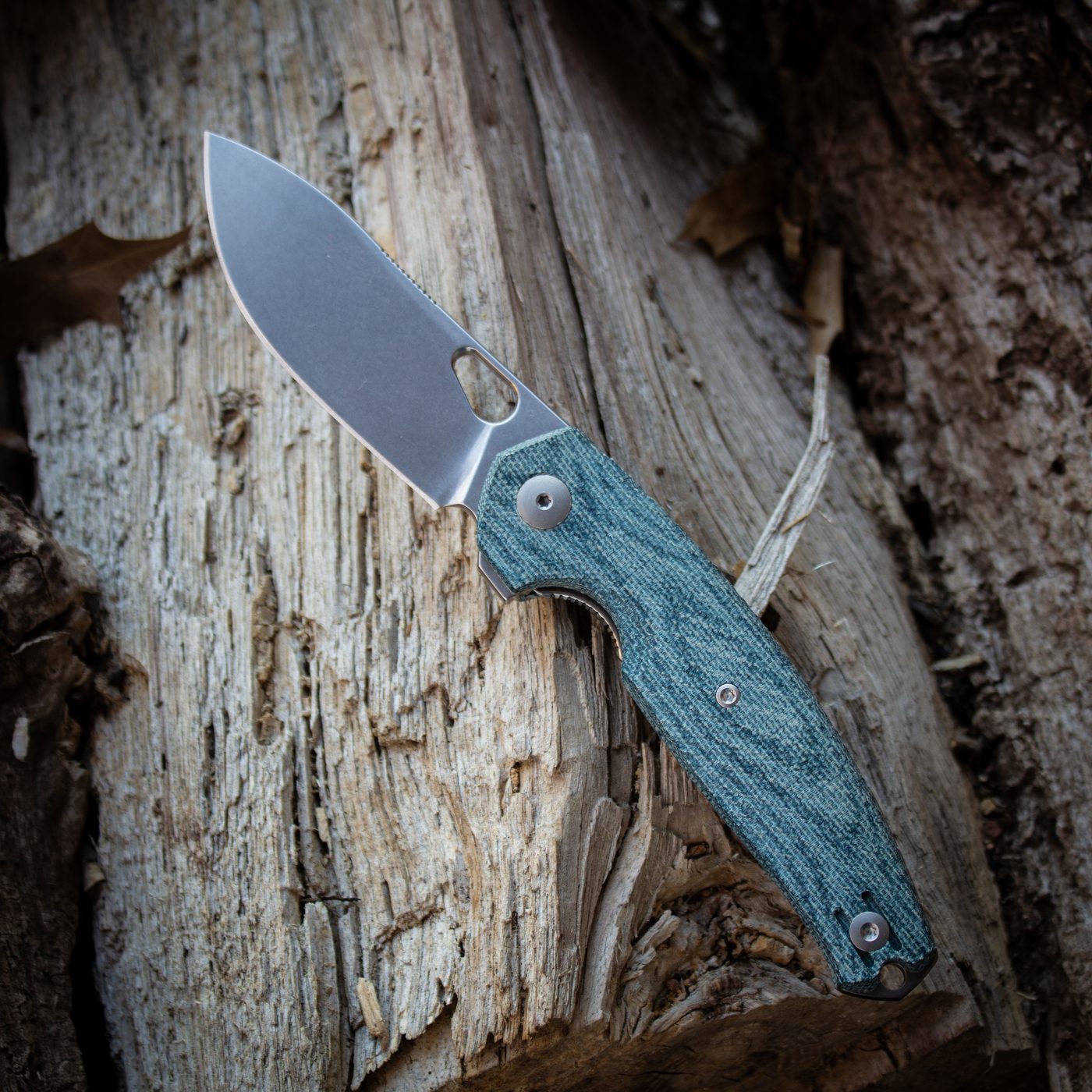 GiantMouse ACE Jagt denim micarta — Anso and Voxnaes design